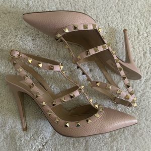 Valentino Rockstud caged pump